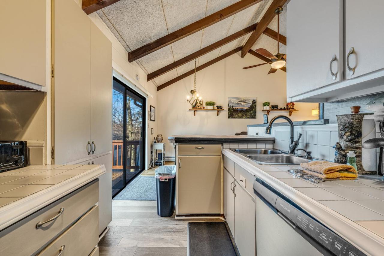 Bear'S Loft Apartment Beech Mountain Bagian luar foto