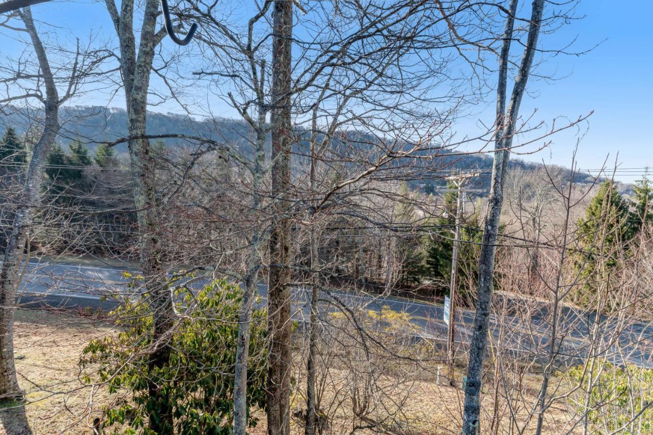 Bear'S Loft Apartment Beech Mountain Bagian luar foto