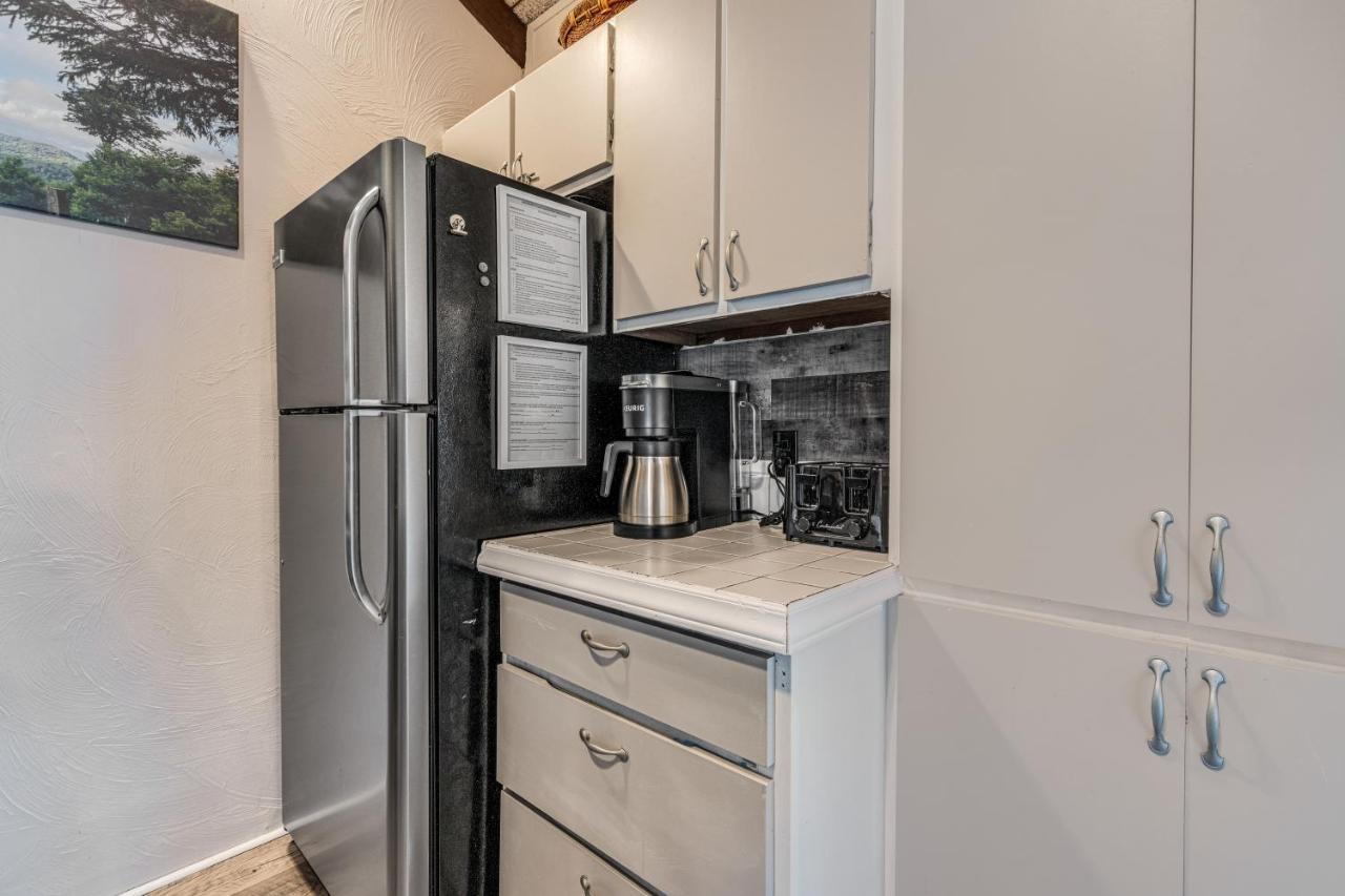 Bear'S Loft Apartment Beech Mountain Bagian luar foto