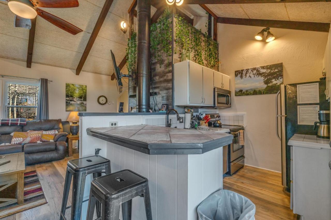 Bear'S Loft Apartment Beech Mountain Bagian luar foto